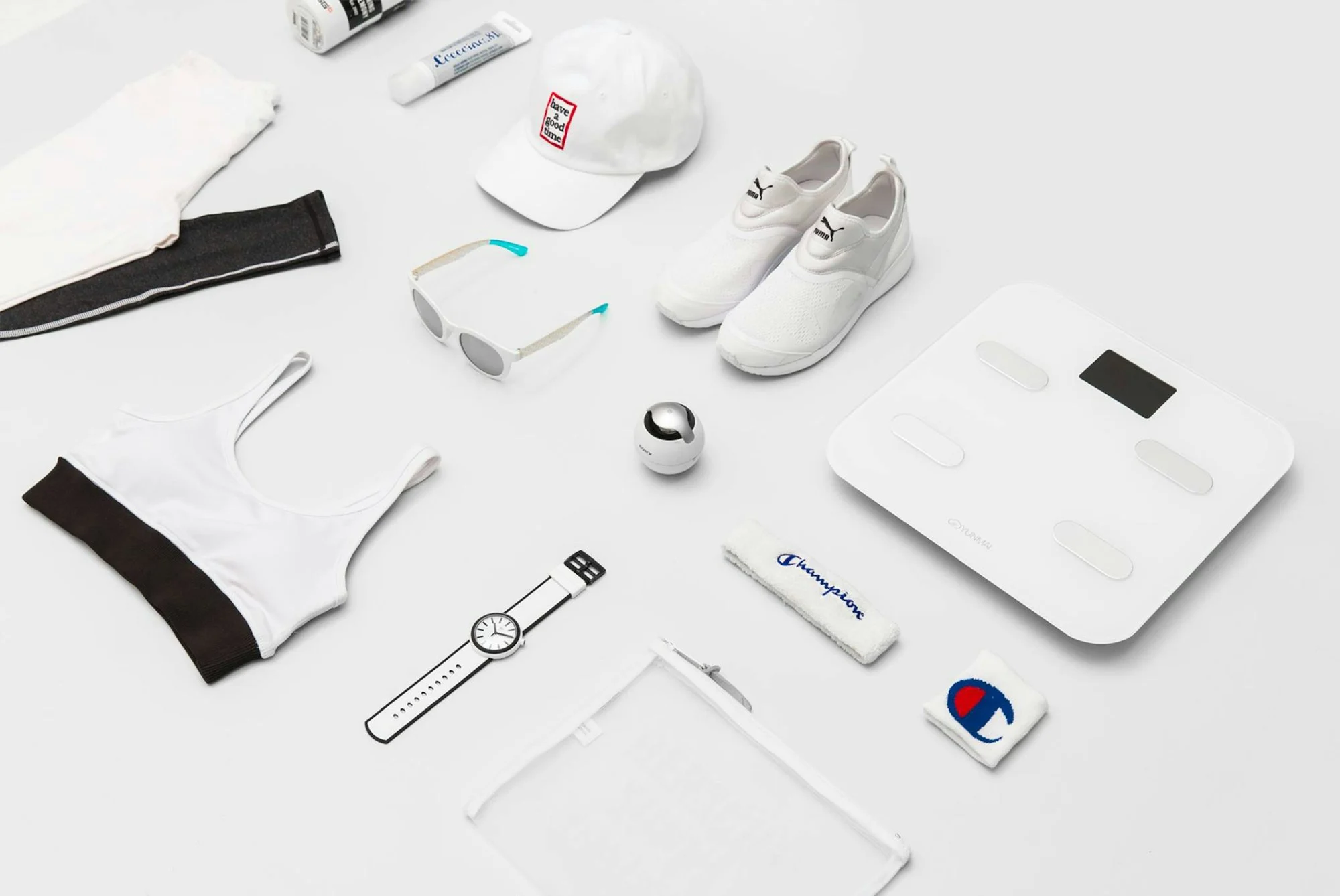 Sportswear flat-lay photo — the flat original